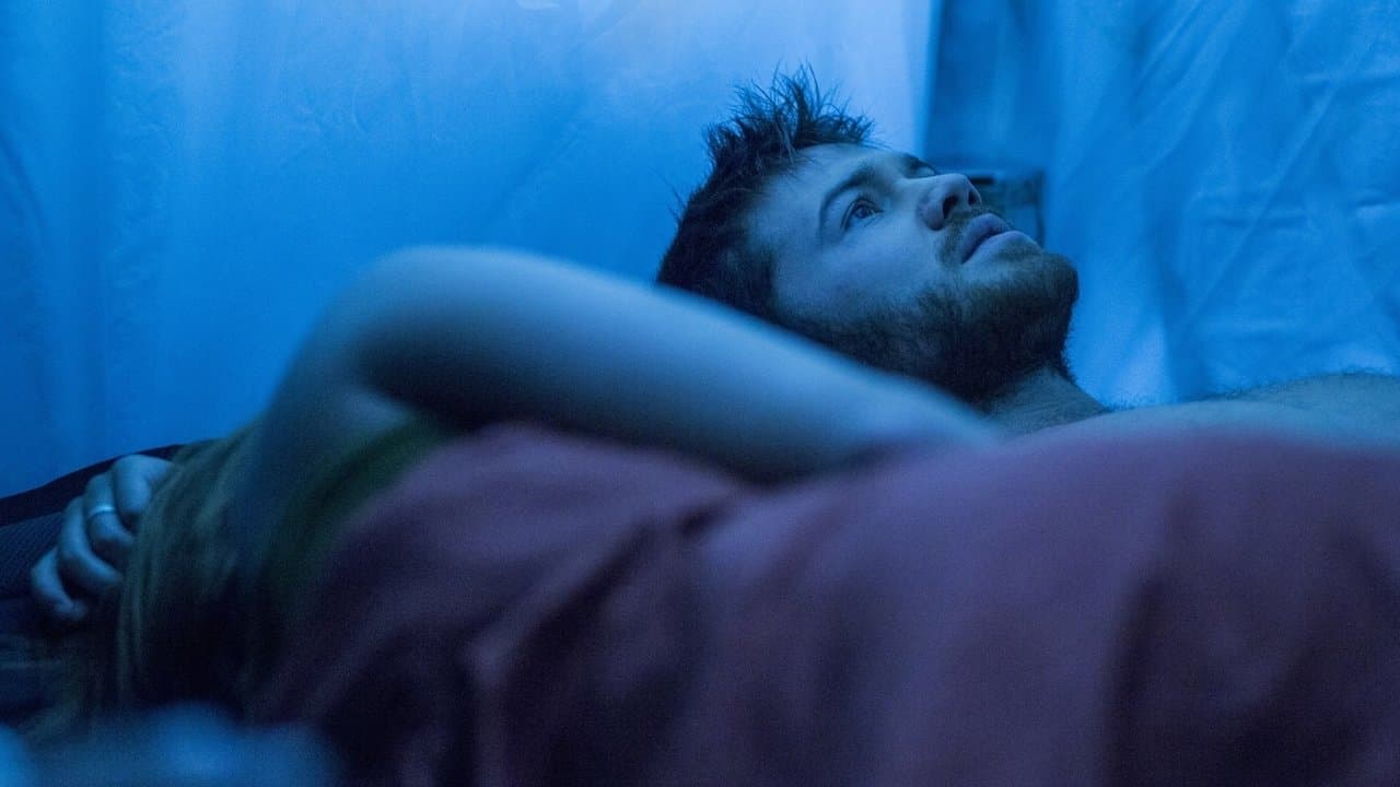 Backdrop – Don't Move - Halt still!