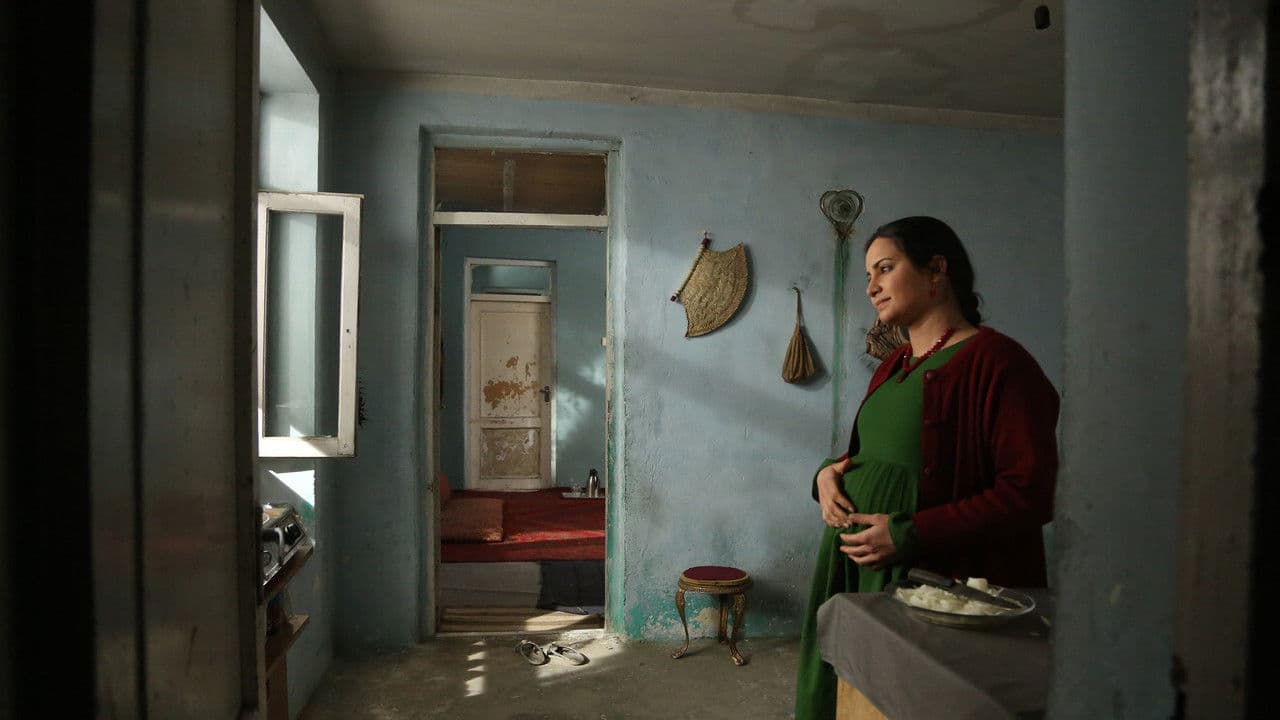 Backdrop – Hava, Maryam, Ayesha