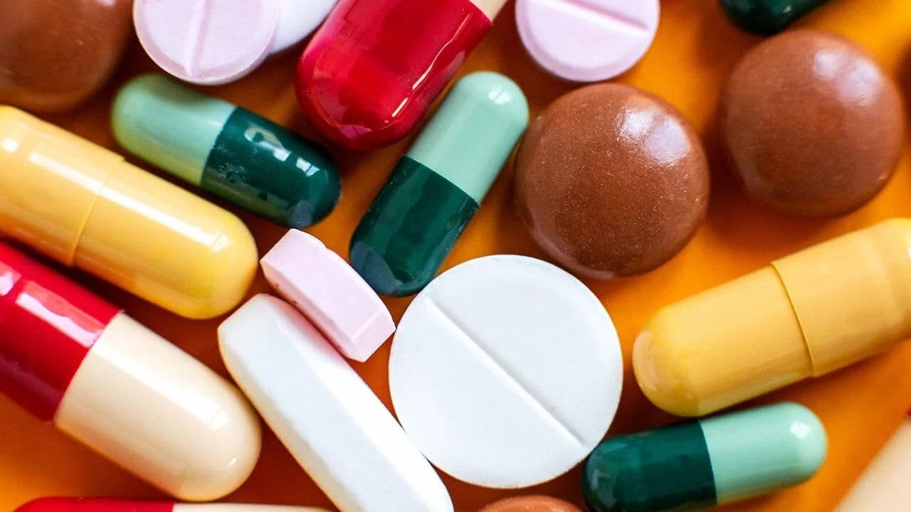 Backdrop – Big Pharma - Die Allmacht der Konzerne