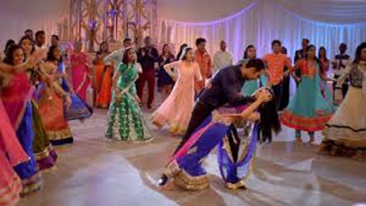 Backdrop – Keeping Up with the Kandasamys