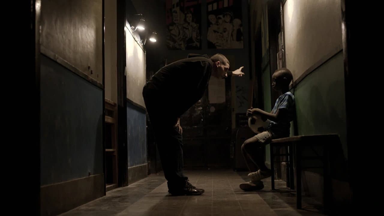 Backdrop – Go Home - A casa loro