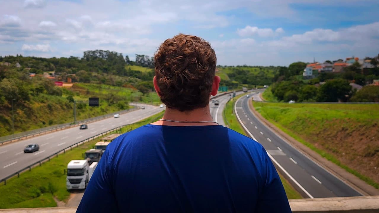 Backdrop – Além das Palavras