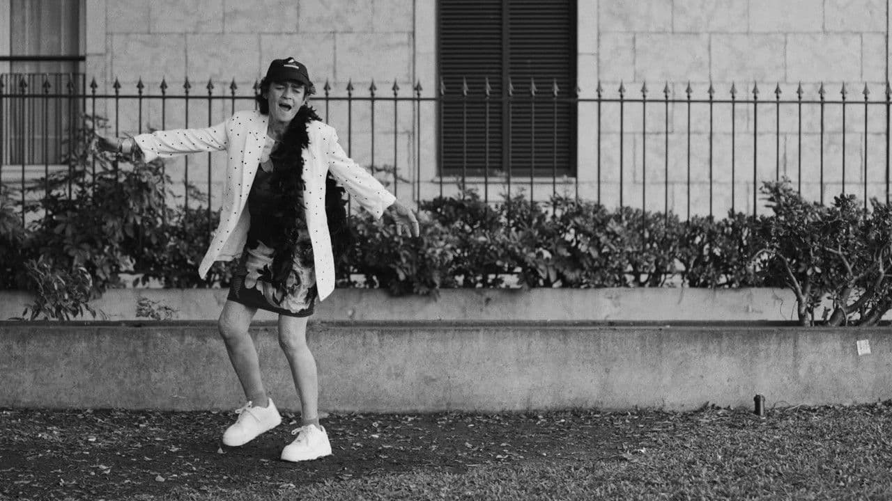 Backdrop – Uma Casa com a Rua Lá Dentro