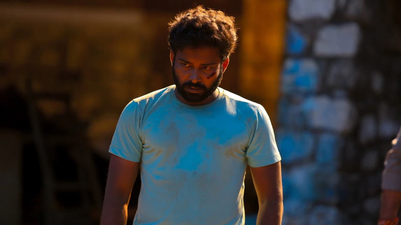 Backdrop – உள்குத்து