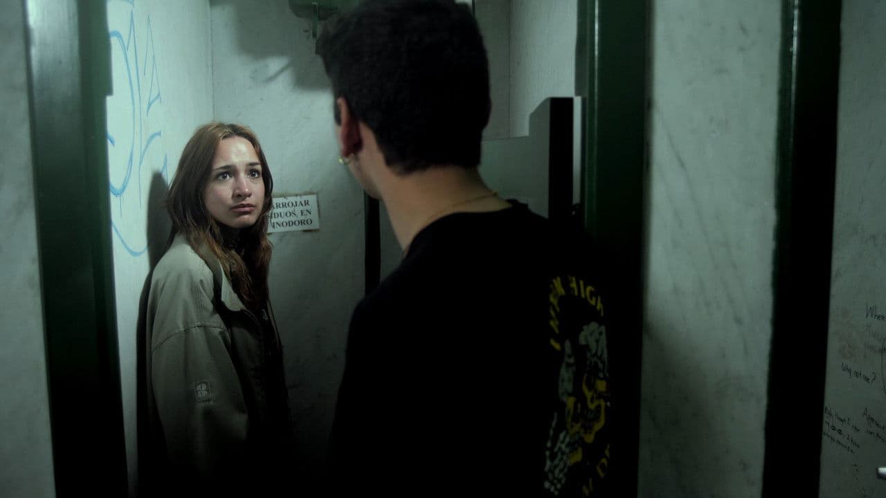 Backdrop – El Estallido del Silencio