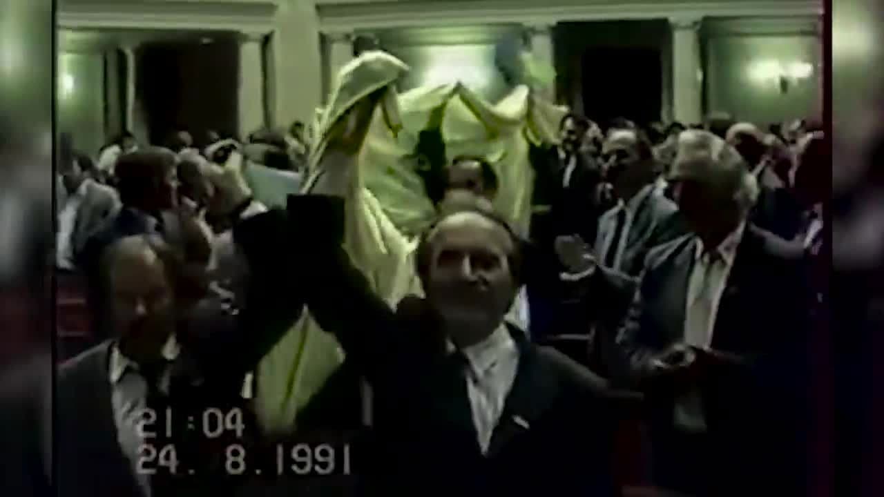 Backdrop – Хто ми? Психоаналіз українців