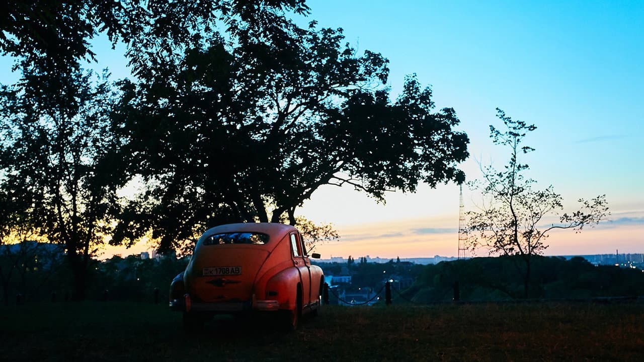 Backdrop – Rocky Road to Berlin