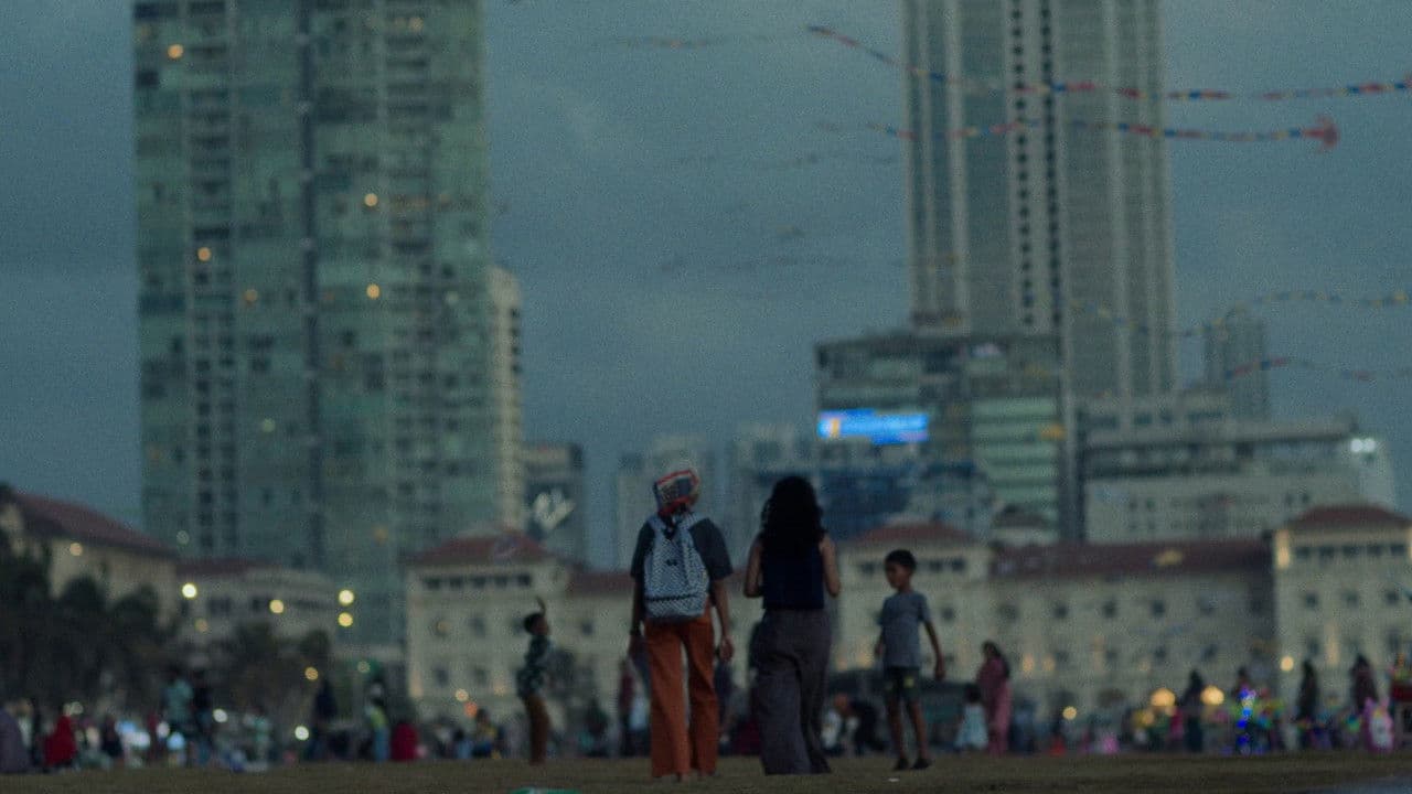 Backdrop – Besties