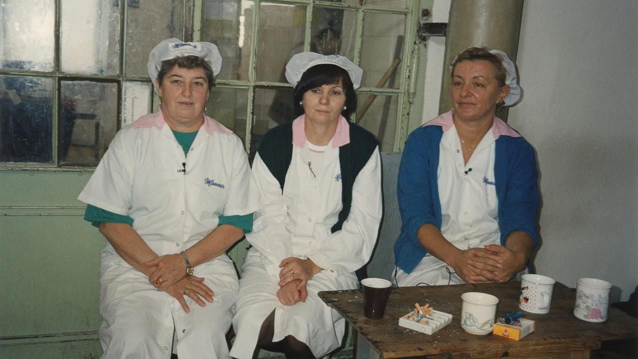 Backdrop – Alltagsgeschichte – Frauen in der Fabrik
