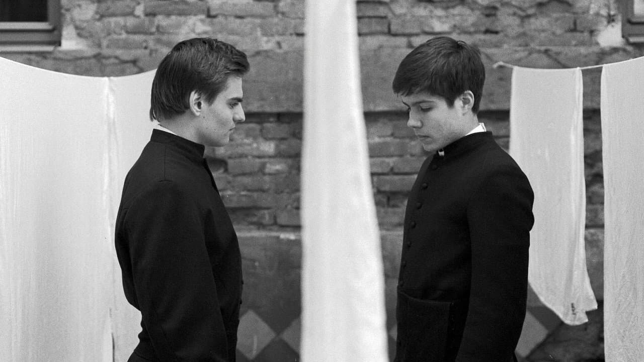 Backdrop – Servants