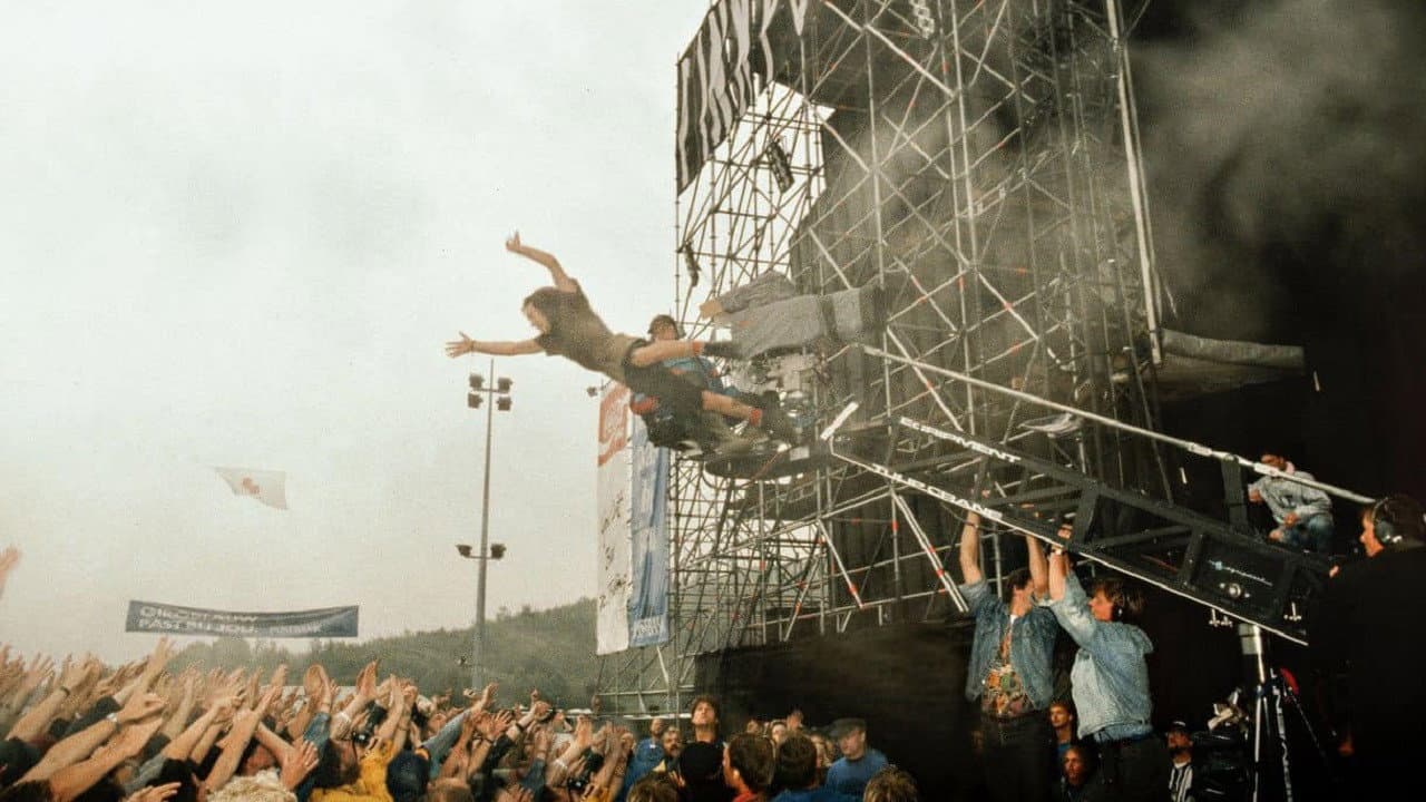 Backdrop – Pearl Jam: Live at Pinkpop '92
