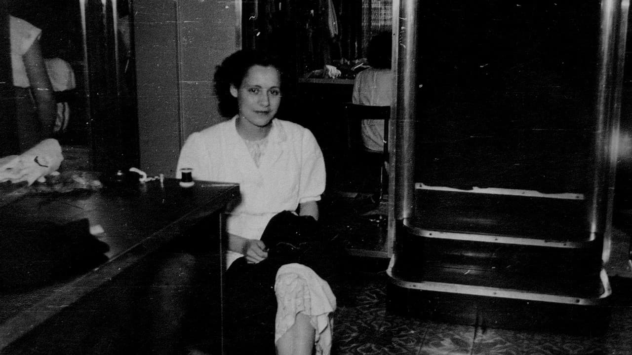 Backdrop – Aquí y allí: journal d'une exilée