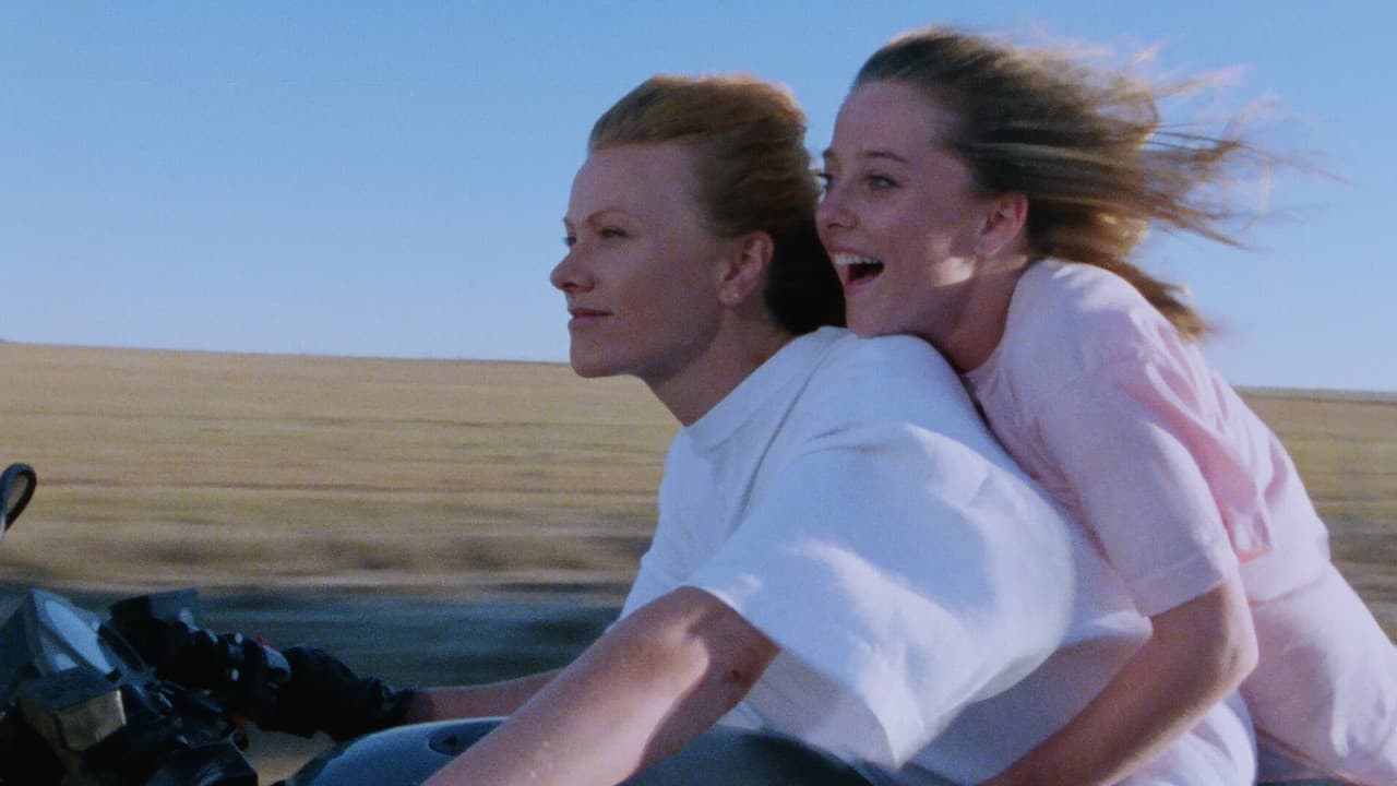 Backdrop – Totgeschwiegen - Eine Frau schlägt zurück