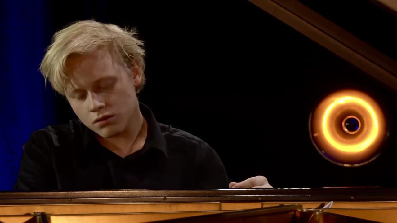 Backdrop – Alexander Malofeev: Verbier Festival