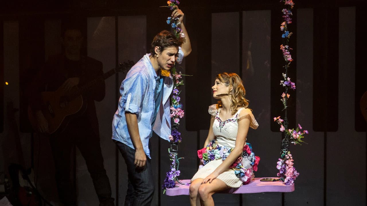 Backdrop – Violetta: En Vivo en Buenos Aires