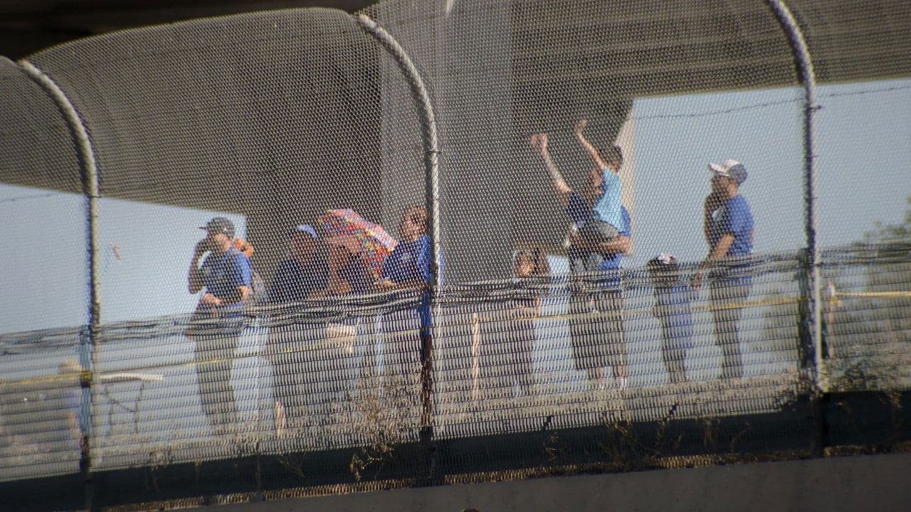 Backdrop – Un abrazo de 3 minutos