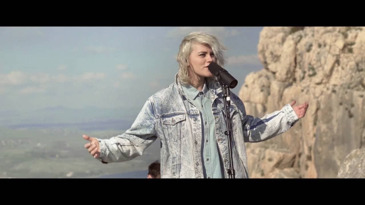 Backdrop – Hillsong United: Of Dirt and Grace (Live From the Land)