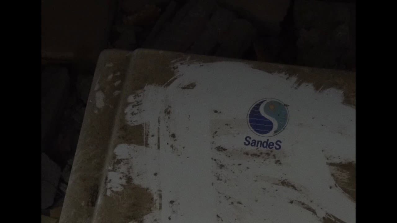 Backdrop – Sandes