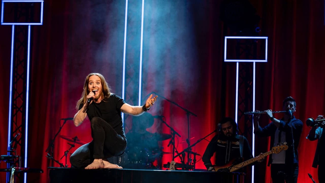 Backdrop – Tim Minchin: Back