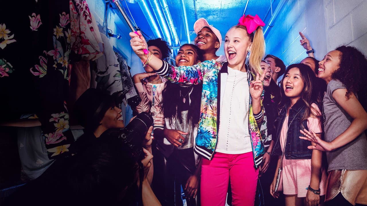Backdrop – JoJo Siwa: My World