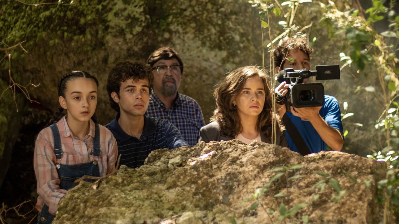 Backdrop – Chona 2: La puerca asesina