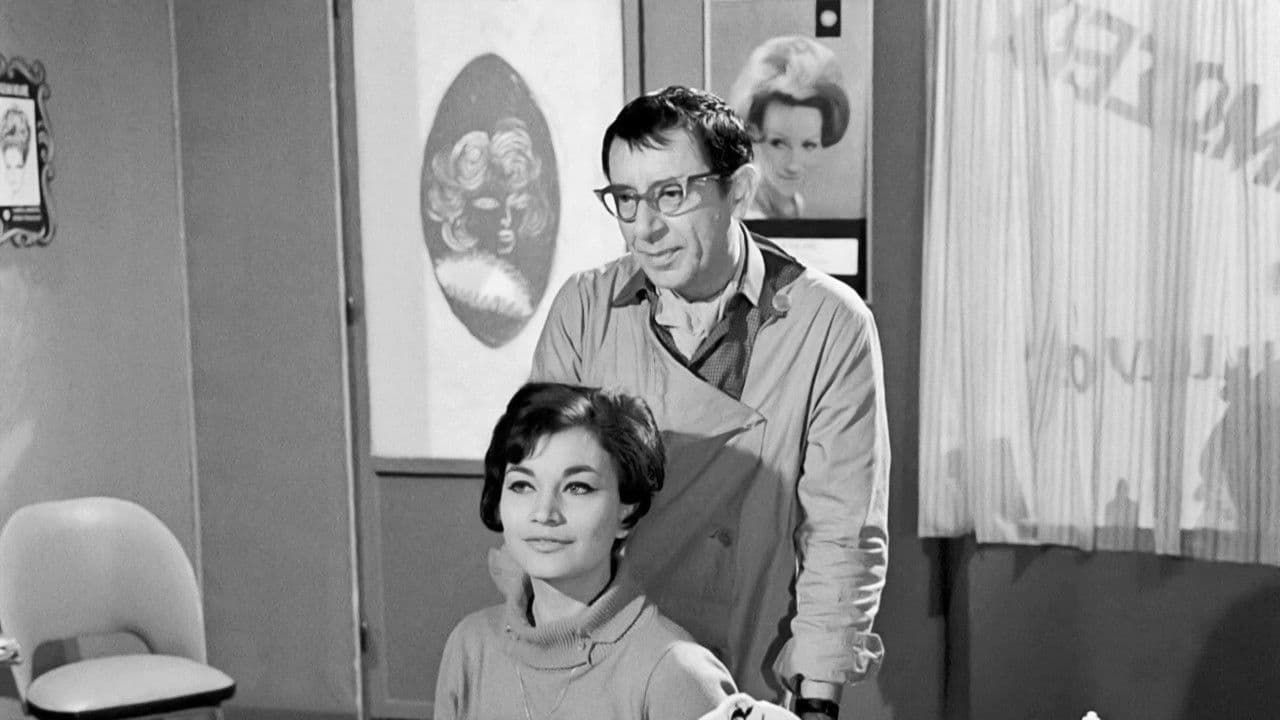 Backdrop – Η Εύα δεν... αμάρτησε