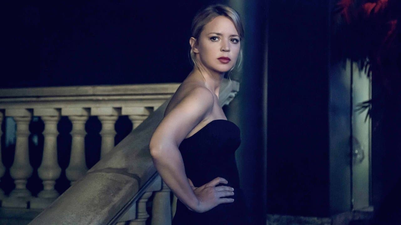 Backdrop – Sibyl - Therapie zwecklos