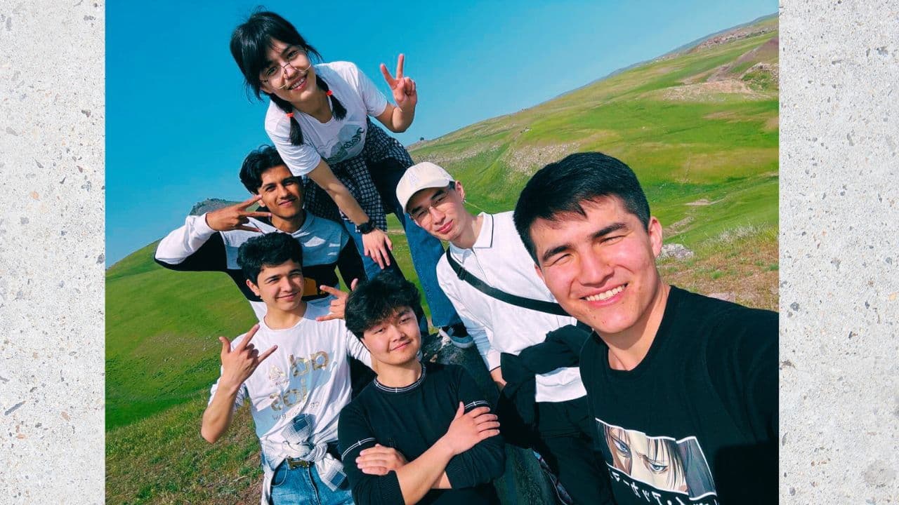 Backdrop – Press F