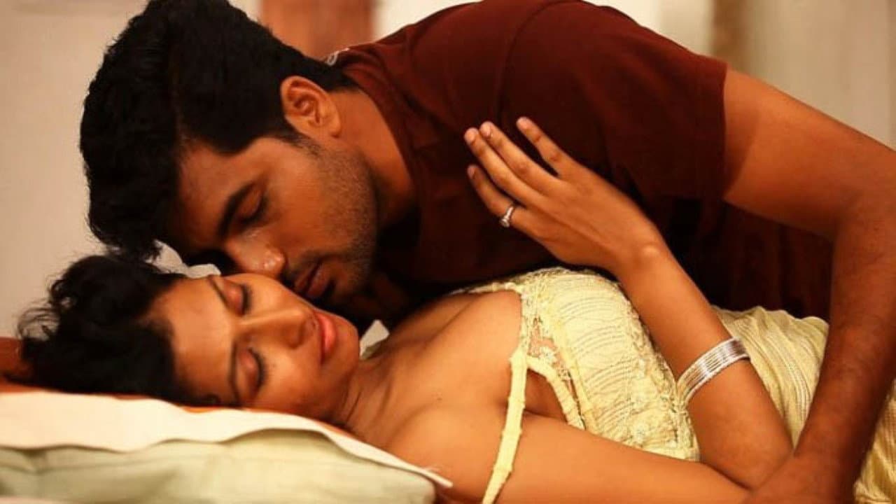 Backdrop – திகட்டாத காதல்