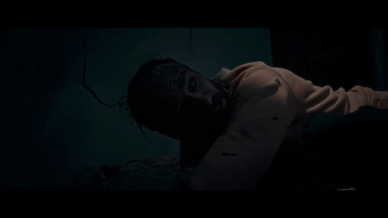 Backdrop – في حدا عايش؟