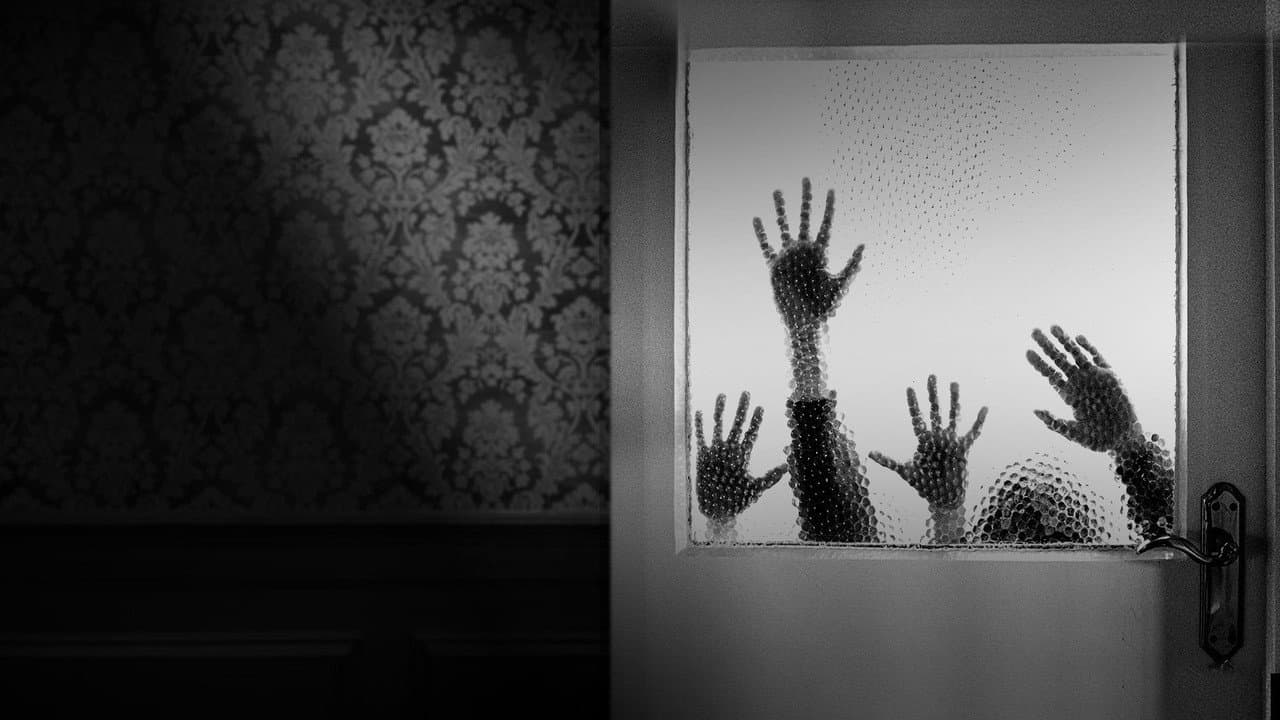Backdrop – Une enfance crucifiée