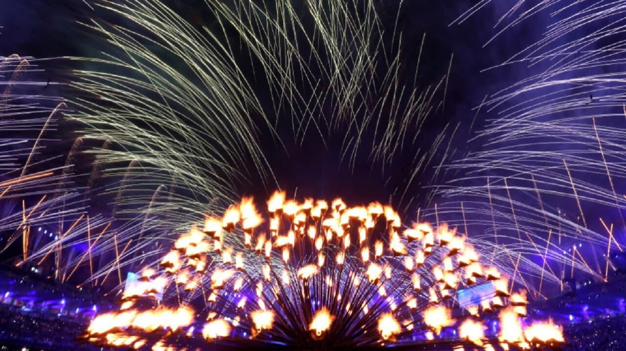Backdrop – London 2012 Olympic Closing Ceremony: A Symphony of British Music