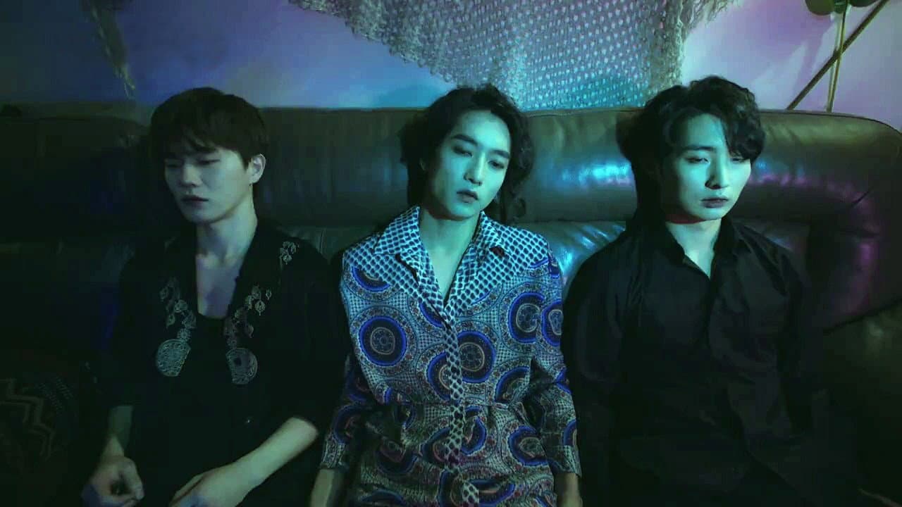 Backdrop – 4인의 뱀파이어