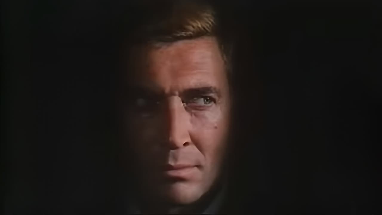 Backdrop – Mike Murphy 077 gegen Ypotron