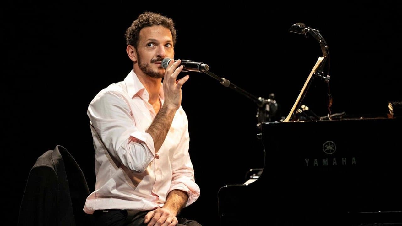 Backdrop – Vincent Dedienne - Un soir de Gala