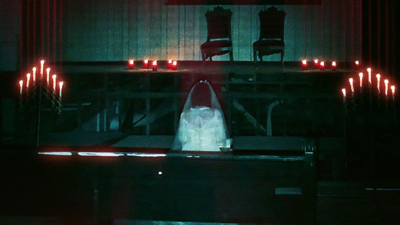 Backdrop – The Hem