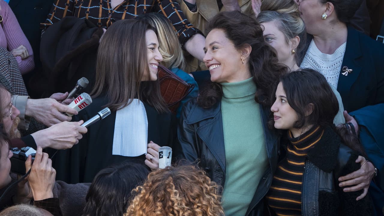 Backdrop – L’Affaire Marie-Claire
