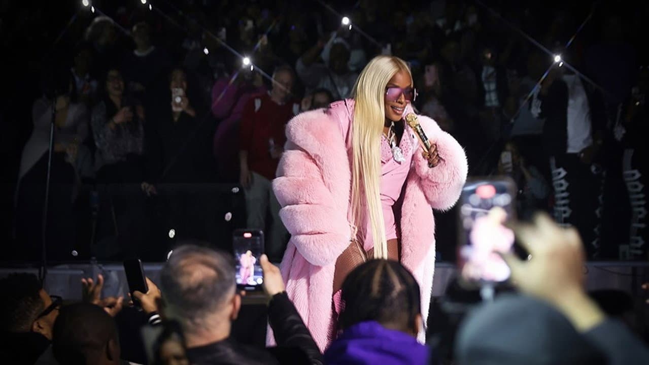 Backdrop – Mary J. Blige: For My Fans