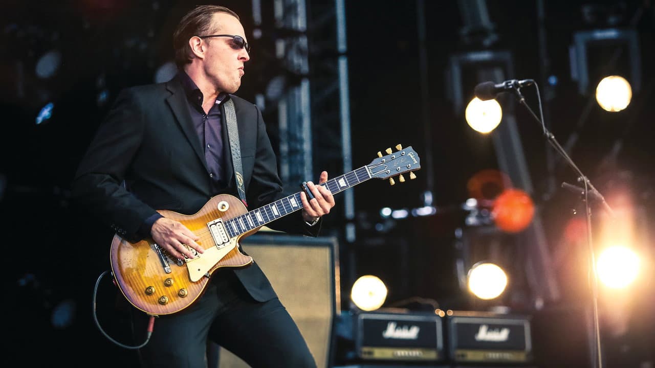 Backdrop – Joe Bonamassa: Live at Beacon Theatre