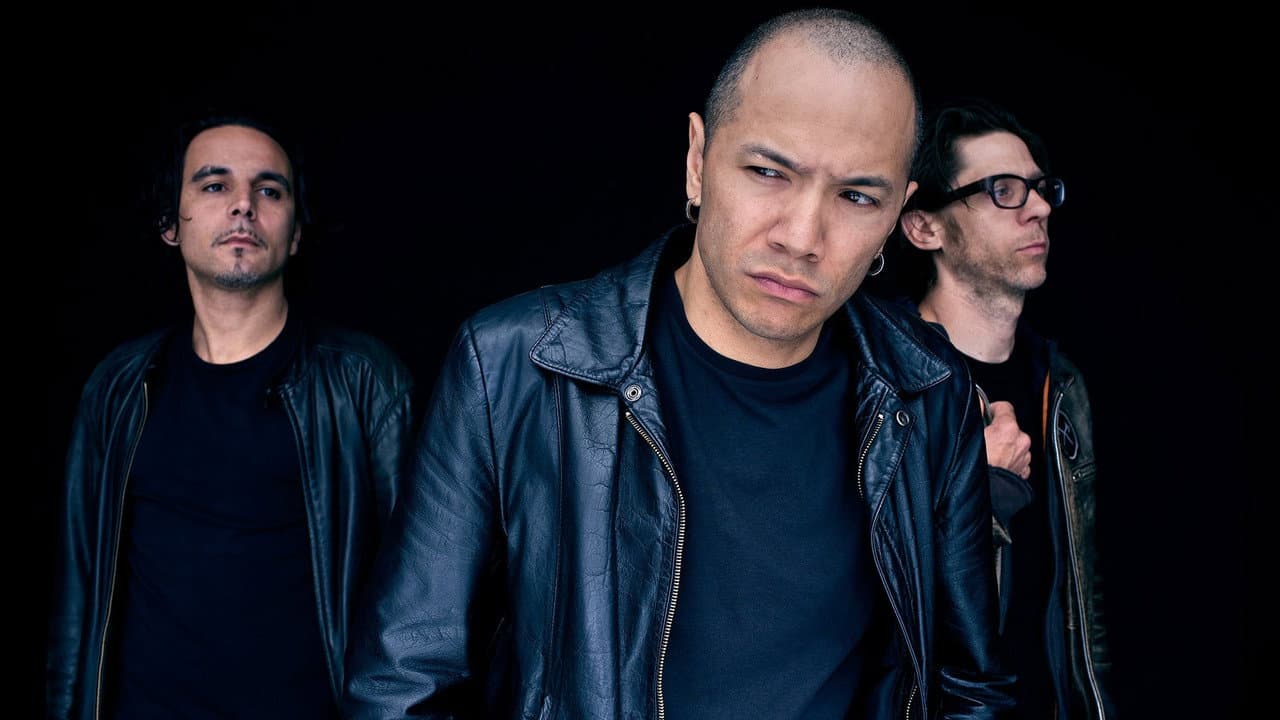 Backdrop – Danko Jones: Sleep Is The Enemy - Live In Stockholm