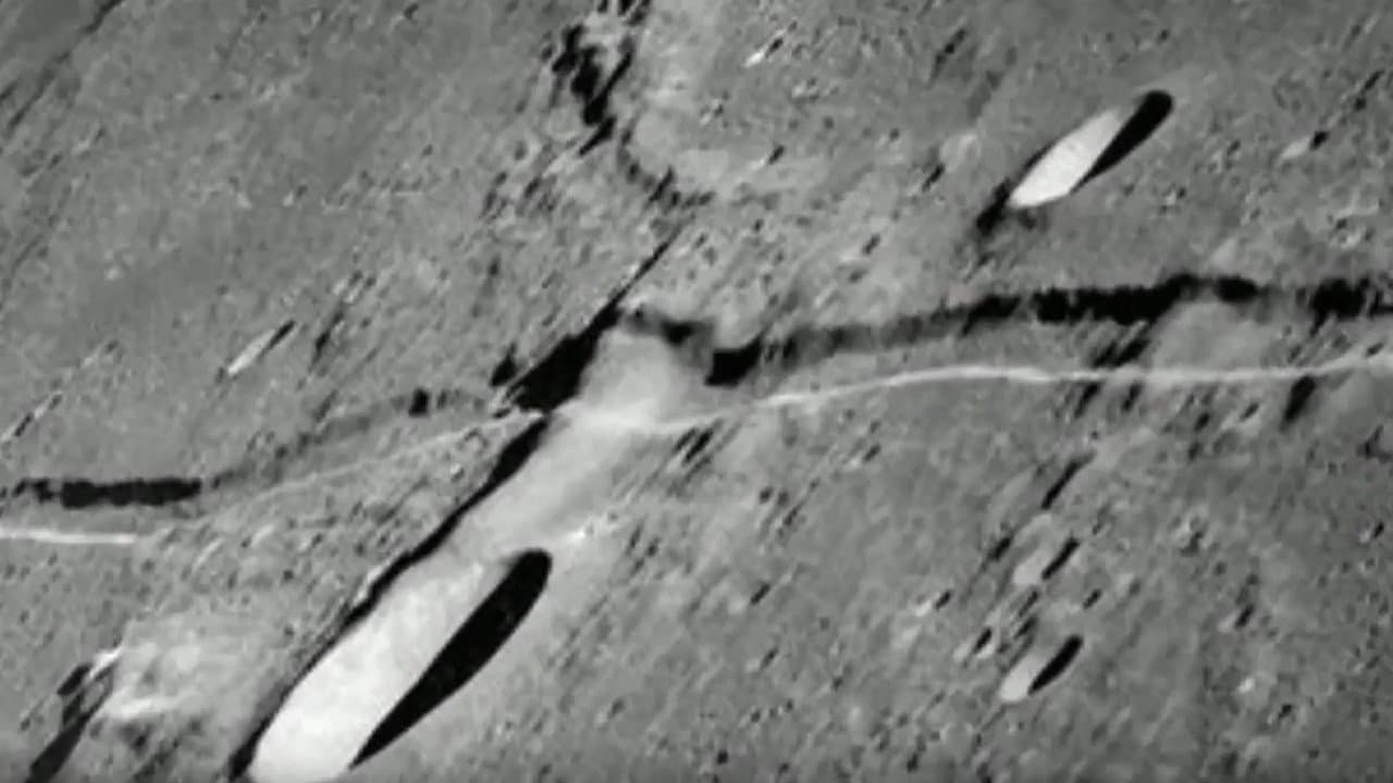Backdrop – Alien Moon