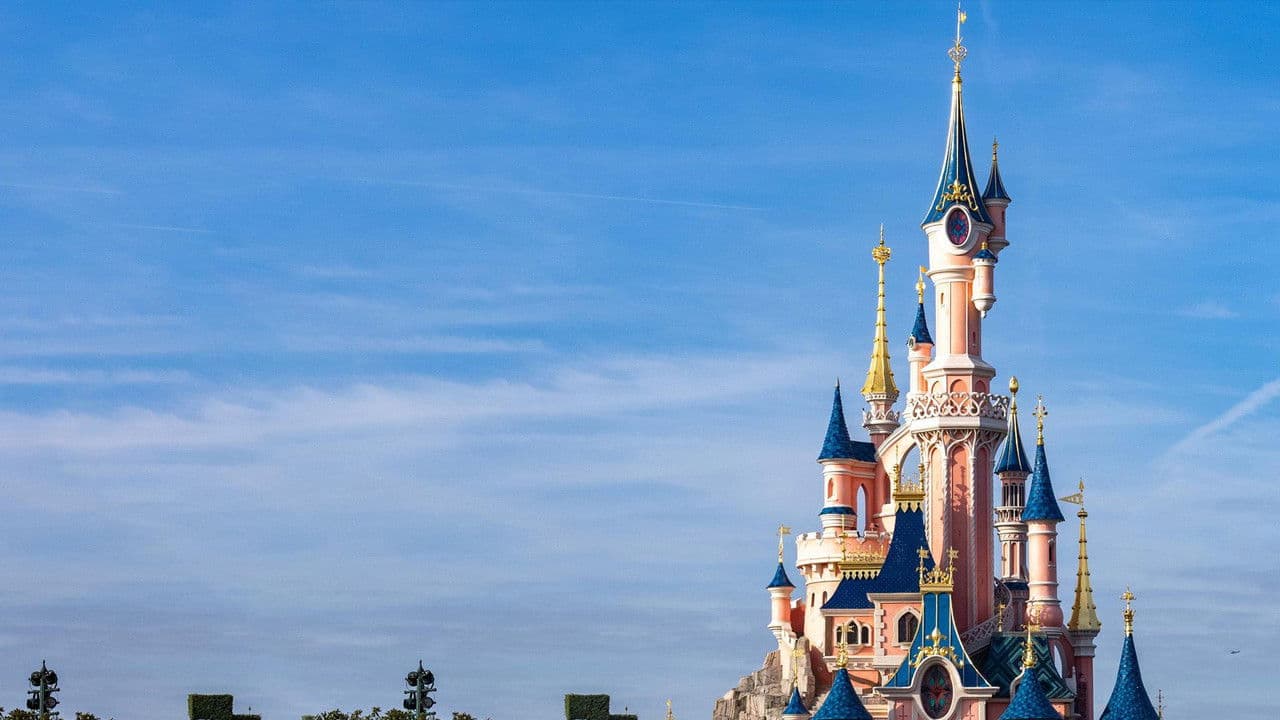 Backdrop – Disneyland Paris : Les Secrets du château