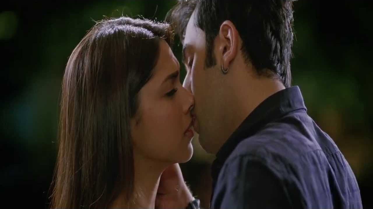 Backdrop – Yeh Mohabbat Hai - Das ist Liebe!