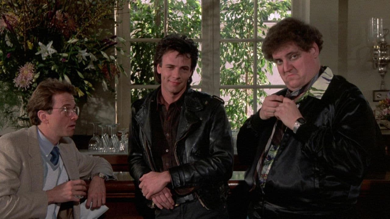 Backdrop – Hard to Hold - Keine Zeit für Zweisamkeit