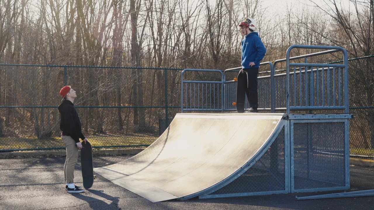 Backdrop – Around: a film about nothing
