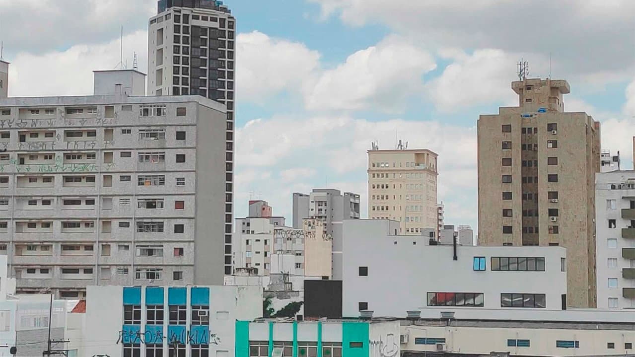 Backdrop – Quarentena Pra Quem?