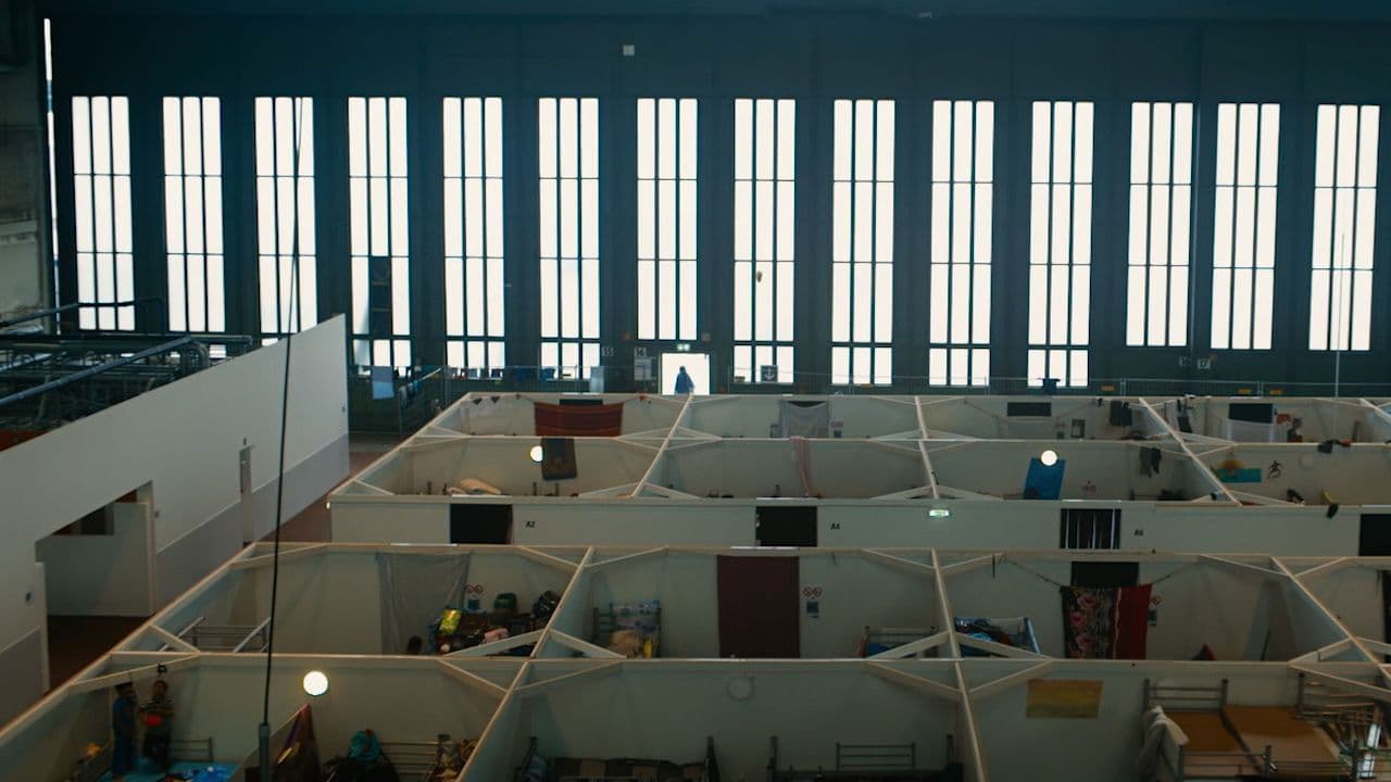 Backdrop – Zentralflughafen THF