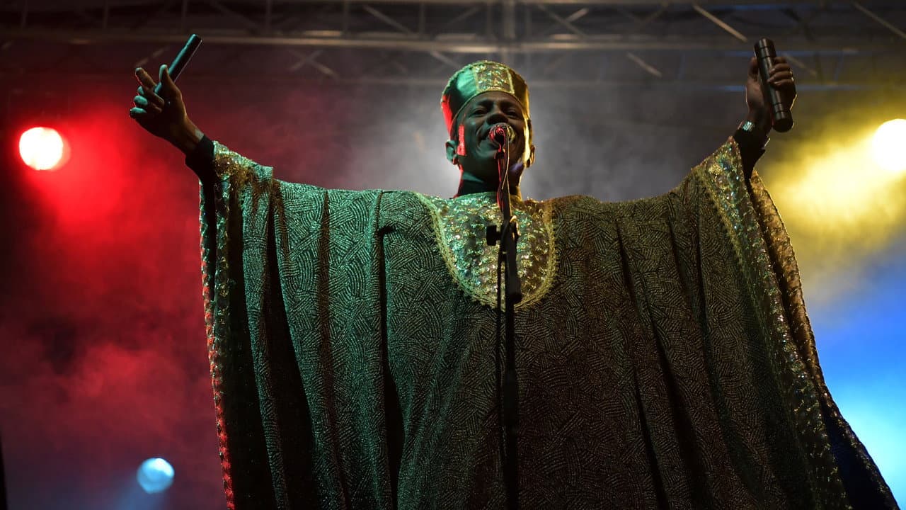 Backdrop – Rebelión