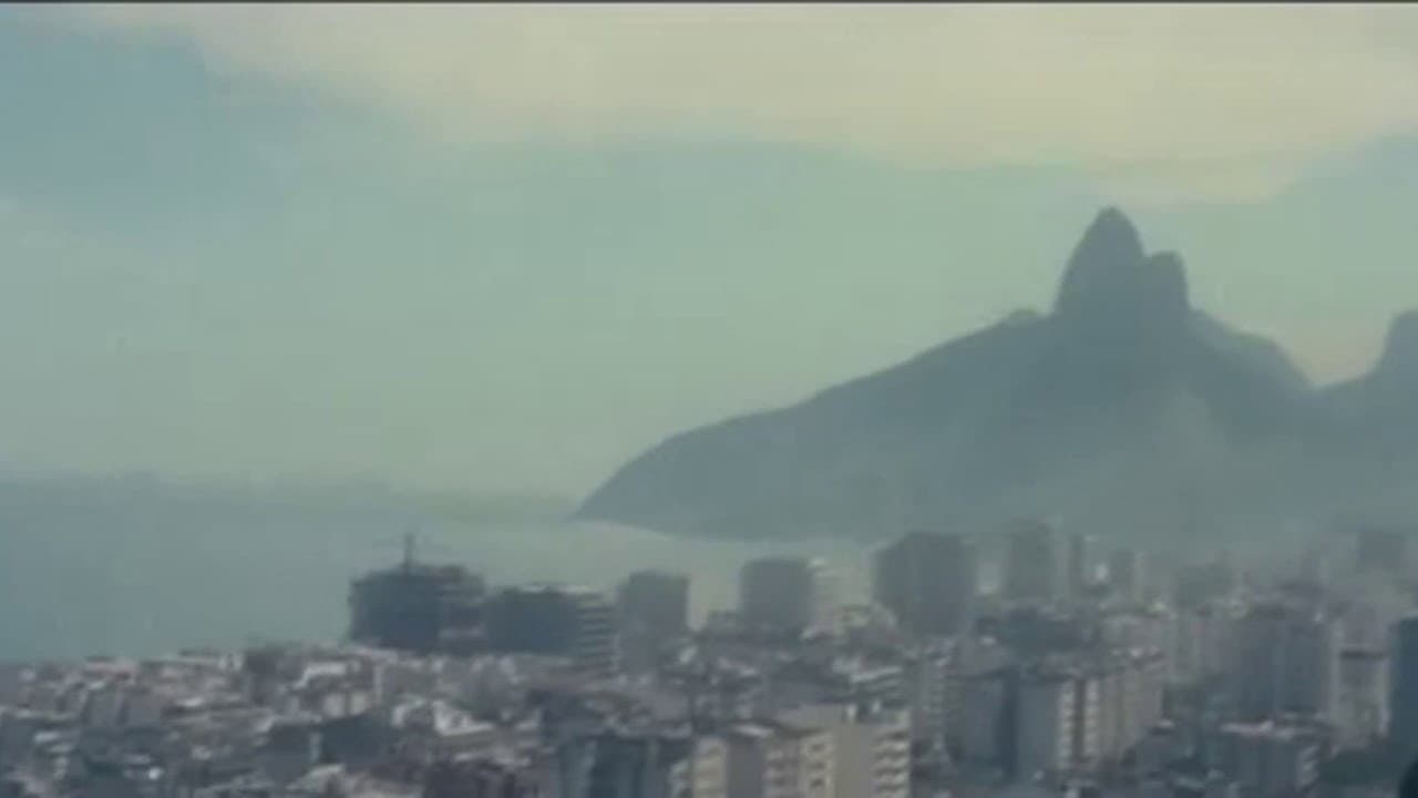 Backdrop – Copacabana, Mon Amour: A Restauração