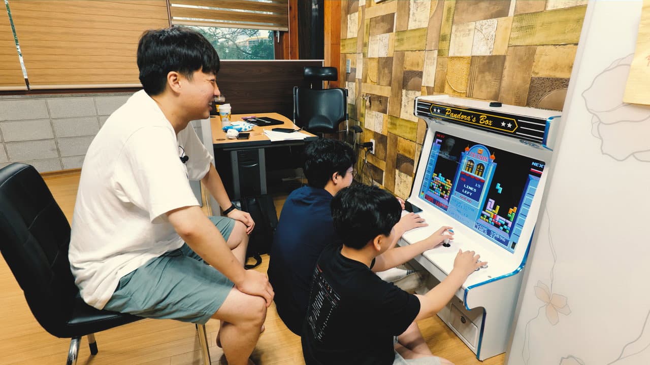 Backdrop – 준스톤 이어원